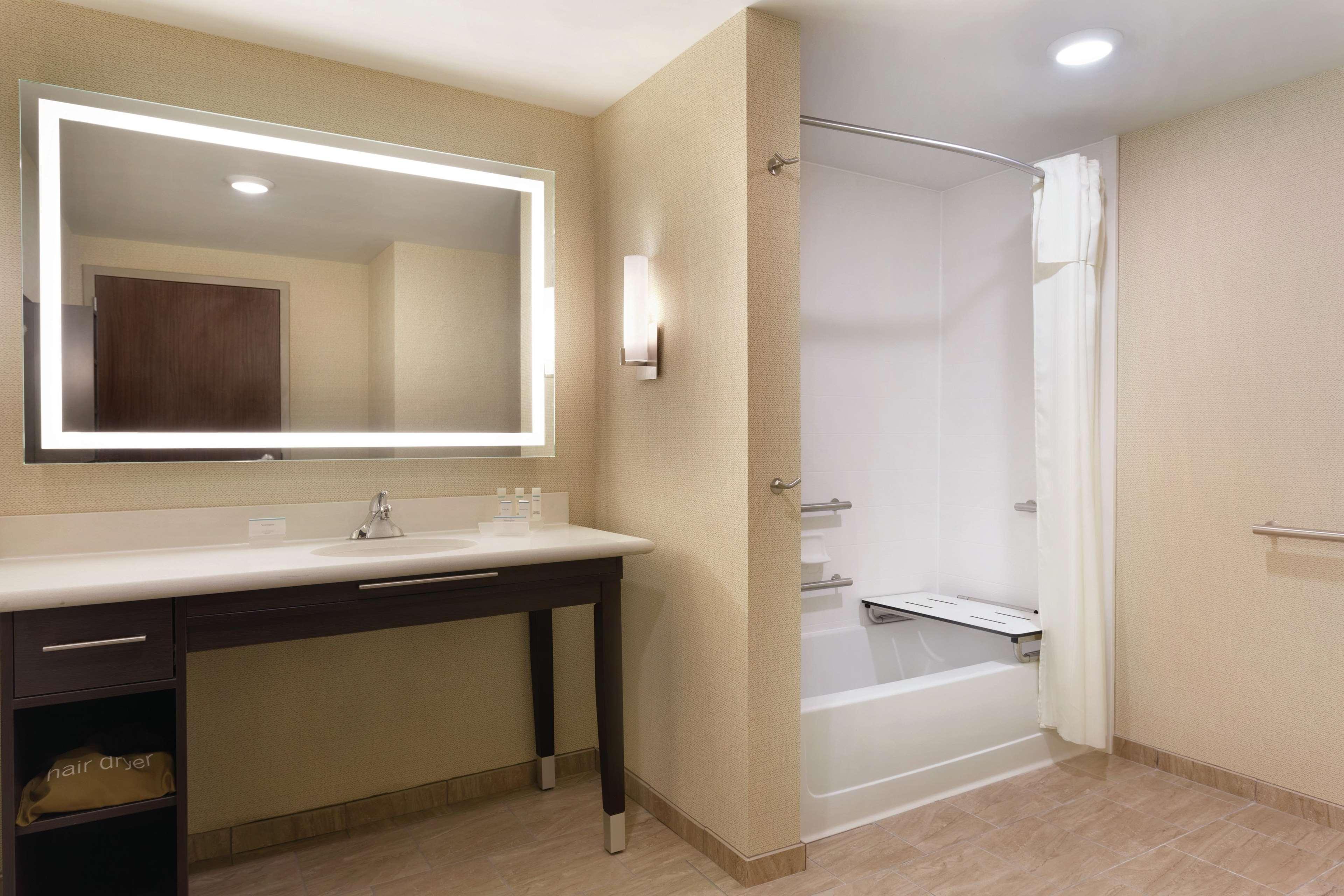 Homewood Suites By Hilton Ankeny Ngoại thất bức ảnh